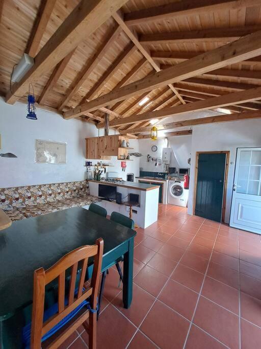 Casita - Your In Flores *